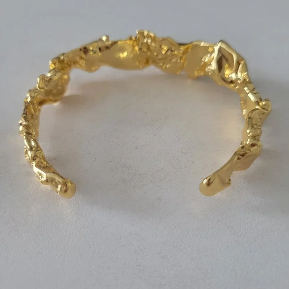 Amber Sceats Emery Cuff Bracelet Crushed Metal Design 24k Plated - Picture 8 of 8